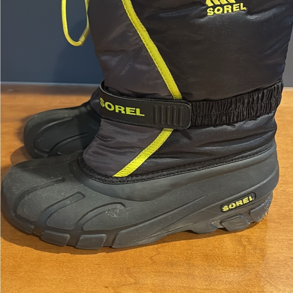 Sorel Black and Neon Yellow Snow Boots